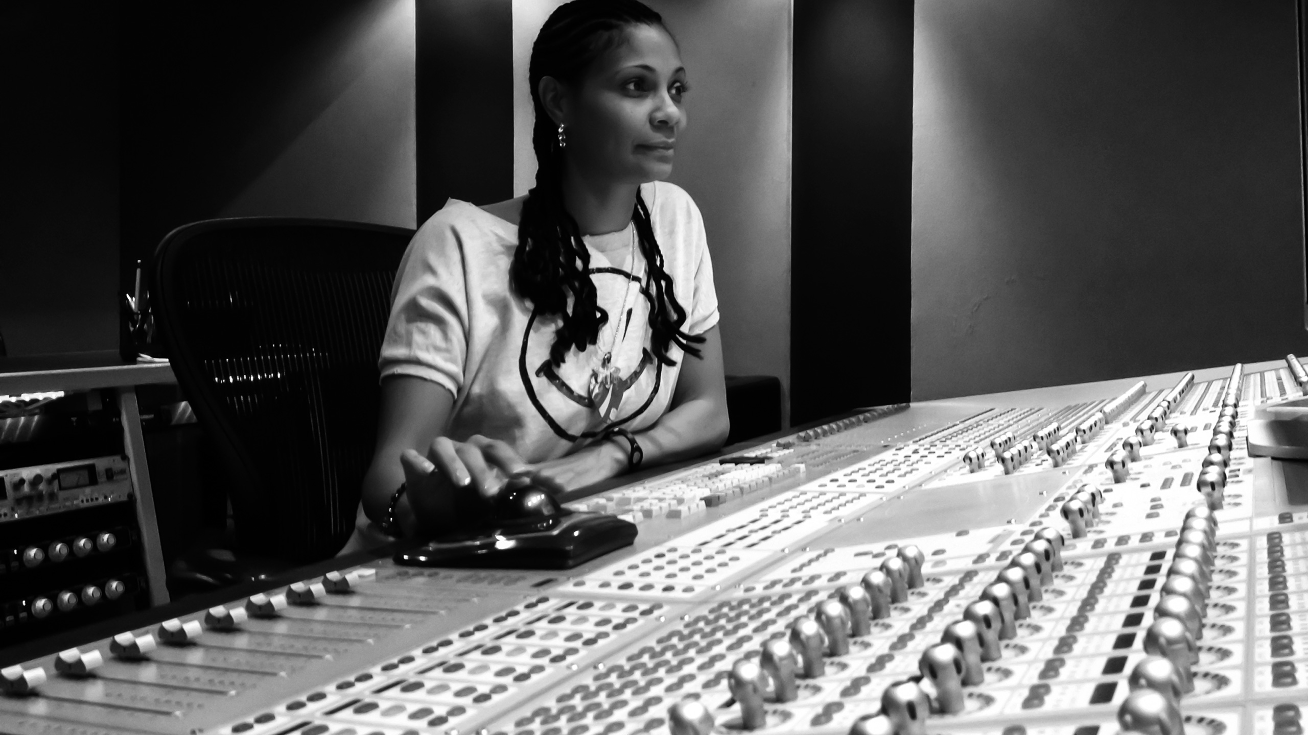 Enlight Entertainment